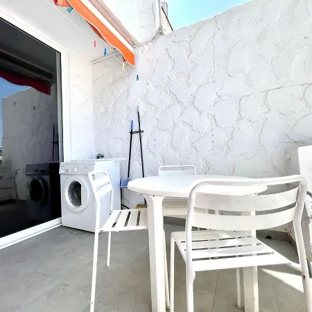 Apartment Cozy With Wifi, Pool, Near The Beach In Tenerife South