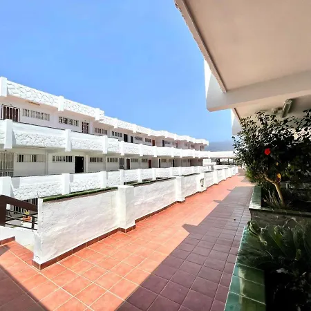 Cozy With Wifi, Pool, Near The Beach In Tenerife South Costa Del Silencio