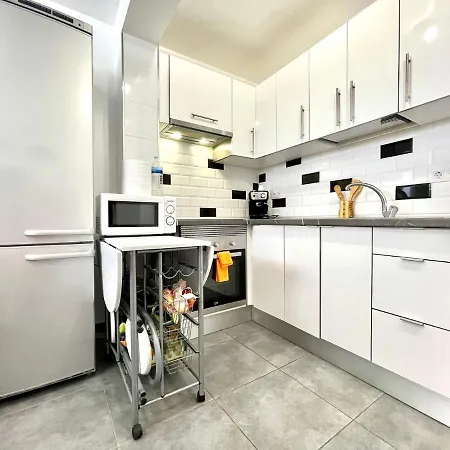 Cozy With Wifi, Pool, Near The Beach In Tenerife South Apartment *