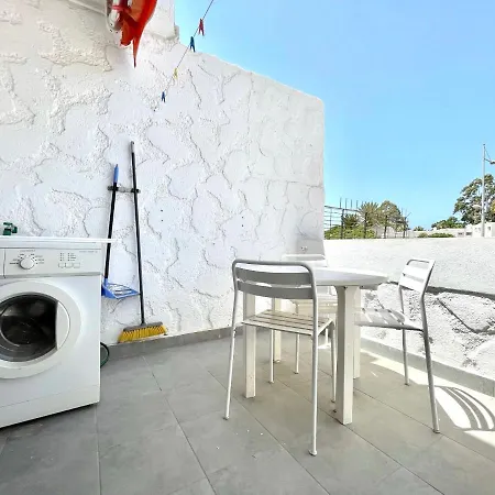 Apartment Cozy With Wifi, Pool, Near The Beach In Tenerife South
