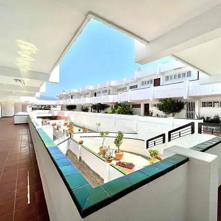 Cozy With Wifi, Pool, Near The Beach In Tenerife South Apartment Costa Del Silencio