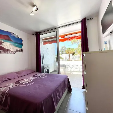 Cozy With Wifi, Pool, Near The Beach In Tenerife South Apartment