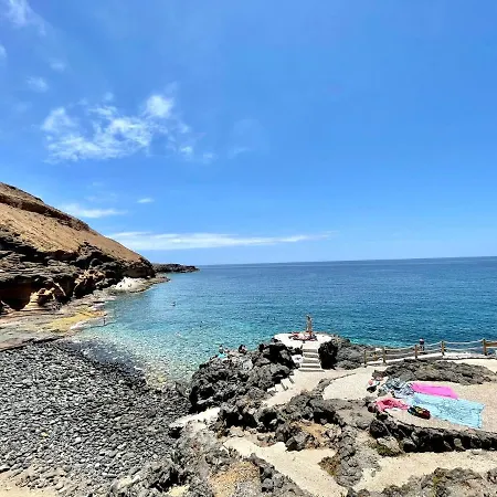 Cozy With Wifi, Pool, Near The Beach In Tenerife South Apartment *