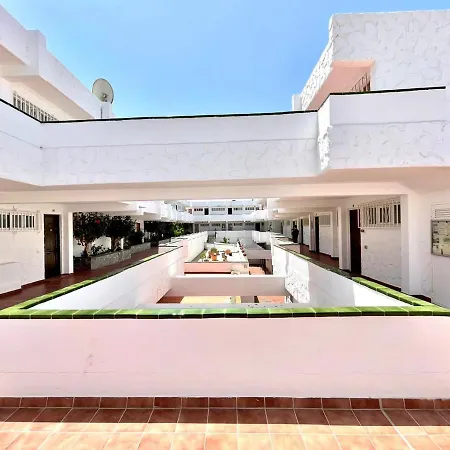 Cozy With Wifi, Pool, Near The Beach In Tenerife South Costa Del Silencio